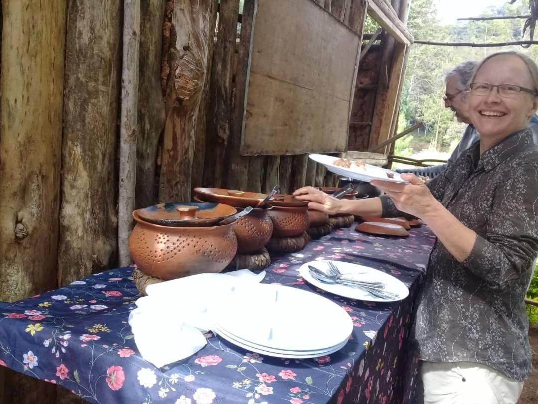 Galapagos Homestay Lushoto Екстериор снимка